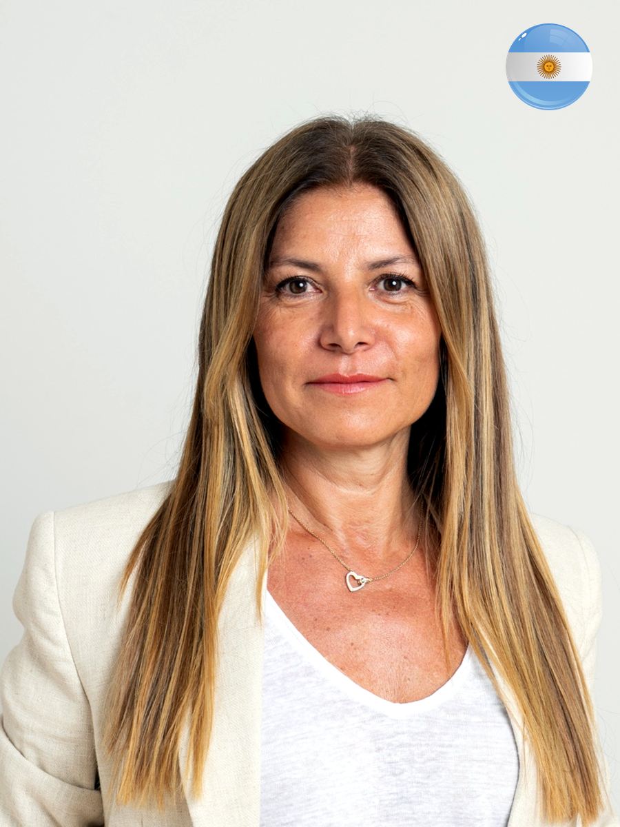 CLAUDIA CASTELLANOS